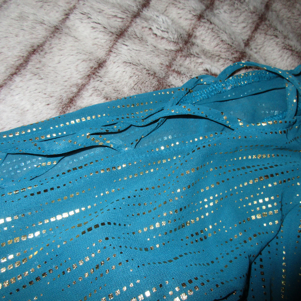 Metallic Retro Blouse - Picture 5 of 5